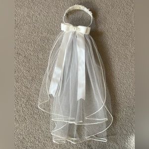 Charming White Kids Veil with Headband